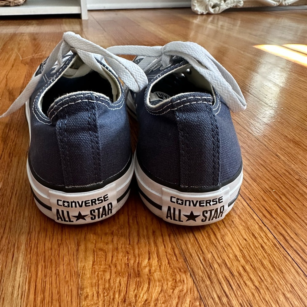 Converse All Star Sneakers | unisex men’s 6 / women’s 8 | navy blue low profile - Picture 4 of 8